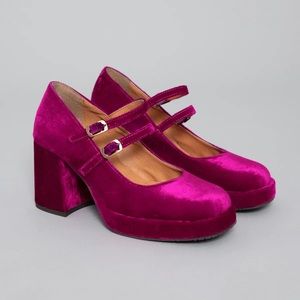 Velvet Mary Jane Block Heel Pumps in Fuchsia